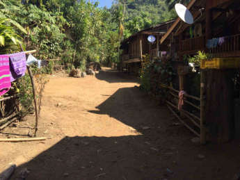 Village de Mae Way