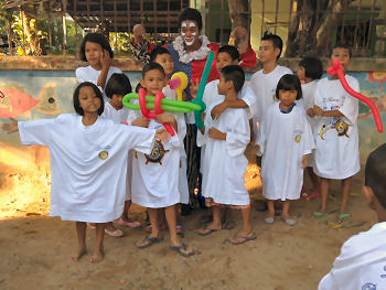 Les enfants de l'orphelinat de Baan Jing Jai à Pattaya  Thaïlande