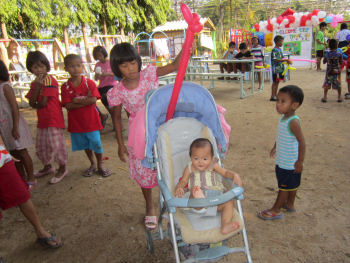 Les enfants de l'orphelinat de Baan Jing Jai à Pattaya  Thaïlande